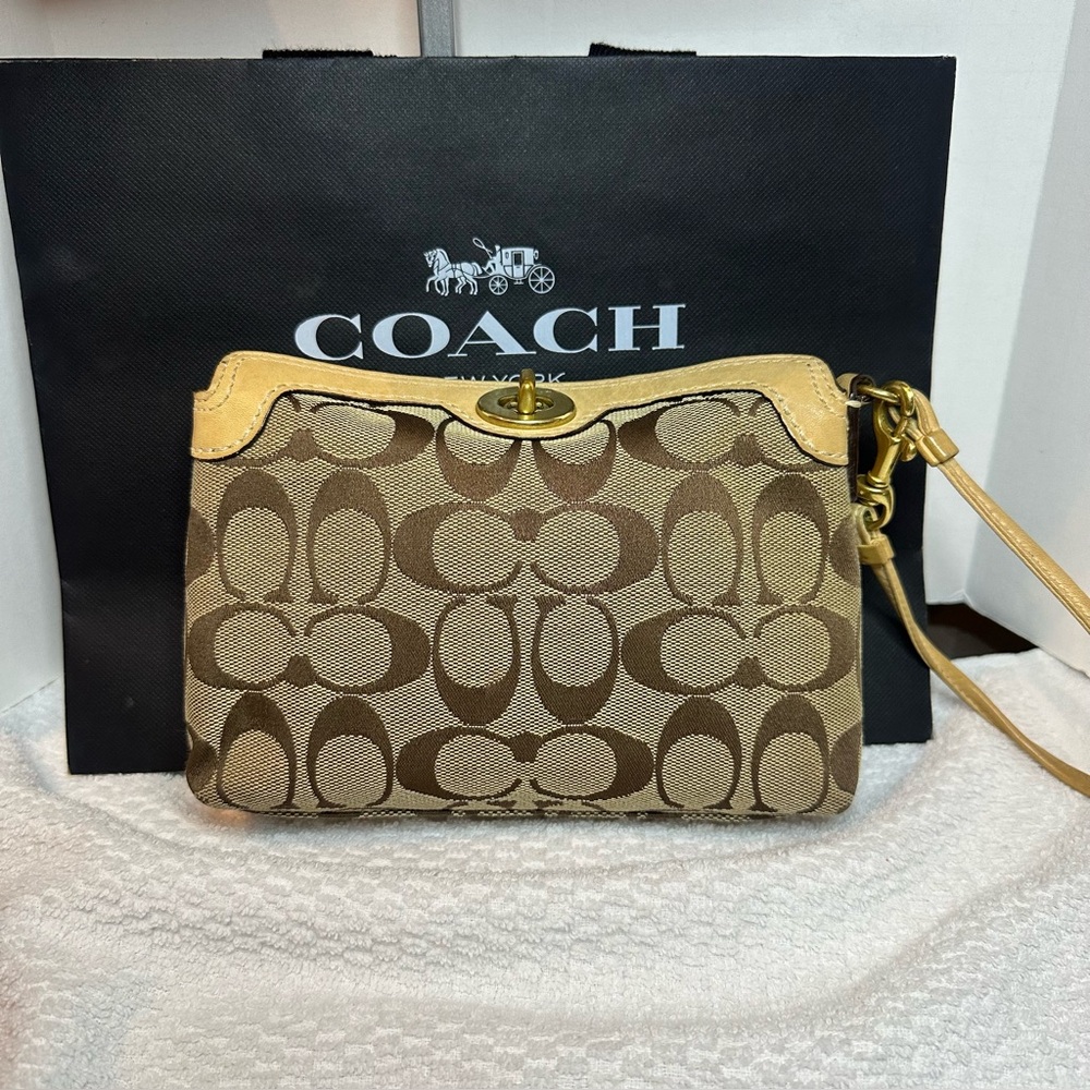 Kisslock Coach Signature Brown and Tan Wristlet